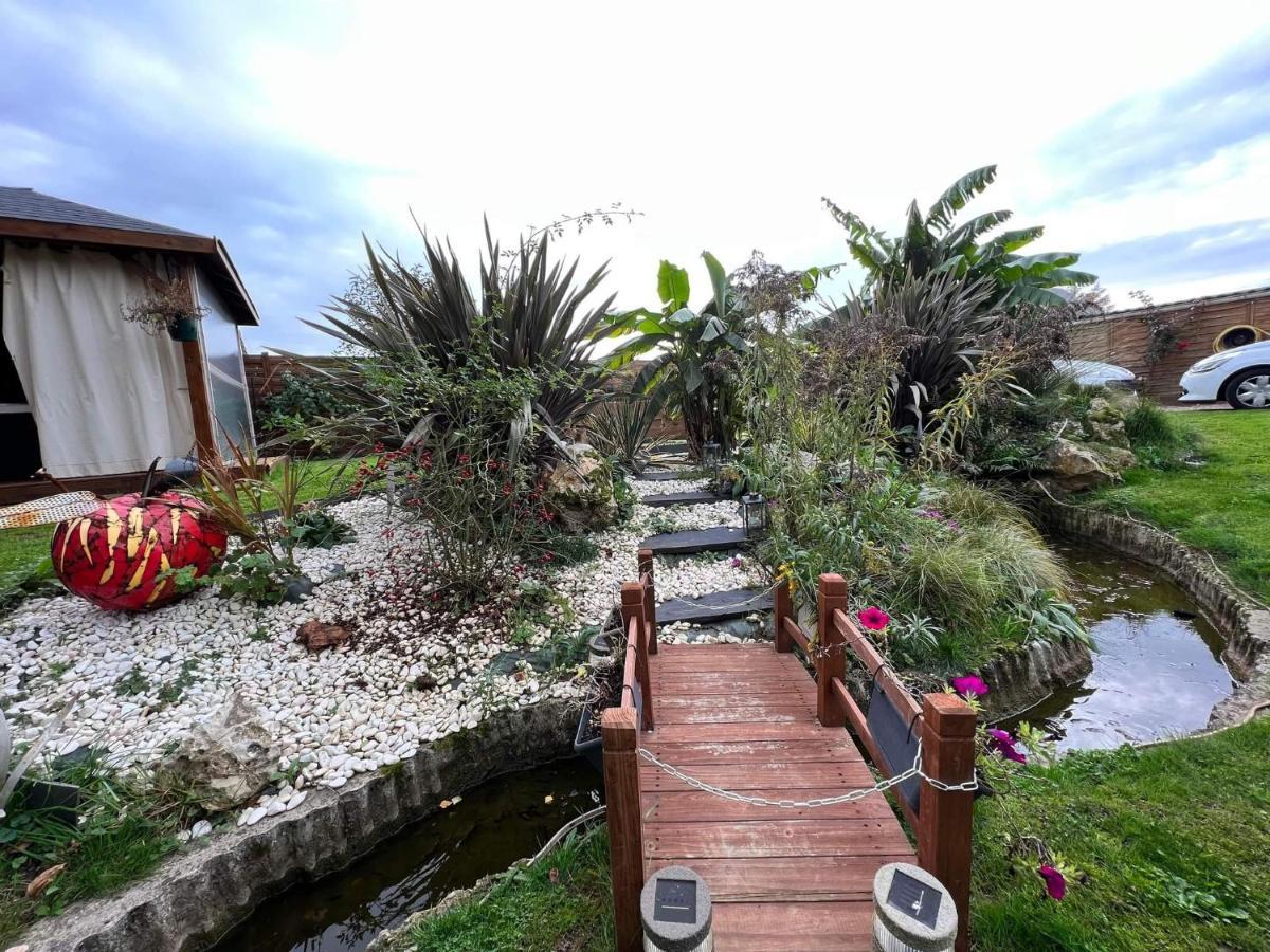 La Chaumiere Bed & Breakfast Saint-Martin-Saint-Firmin Exterior photo