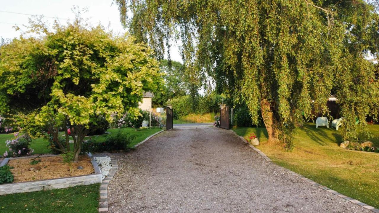 La Chaumiere Bed & Breakfast Saint-Martin-Saint-Firmin Exterior photo